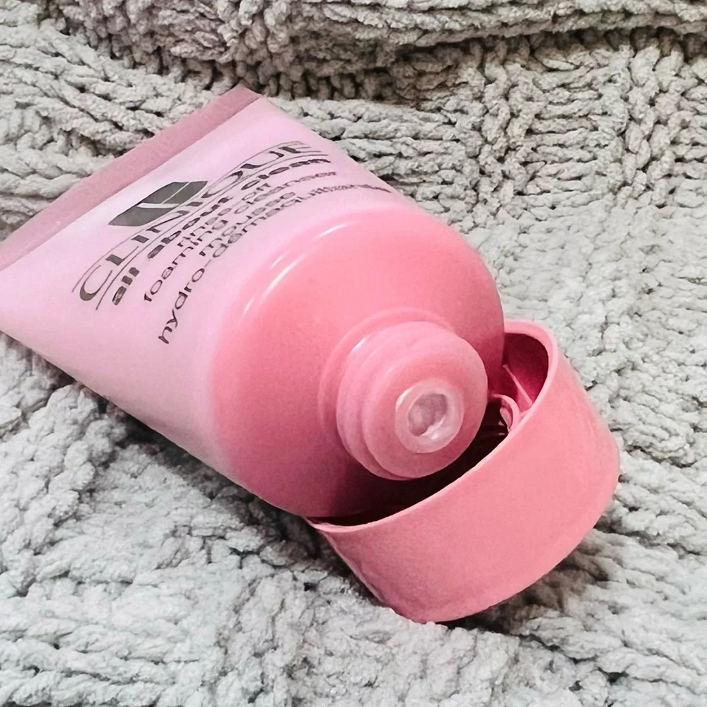 Clinique All About Clean Rinse Off Foaming Mousse Cleanser